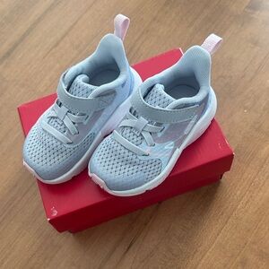 Kids New Balance Blue and Pink Sneakers NWT